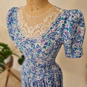 80's Vintage Jonathan Martin Floral Dress with Lace Neckline
